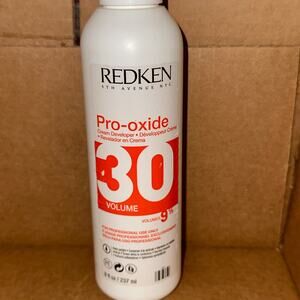 Redken‎ PRO OXIDE Cream Developer 30 volume hair color